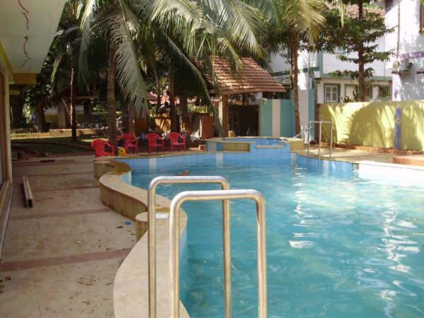 Royal Palace Beach Resort Calangute Exterior photo